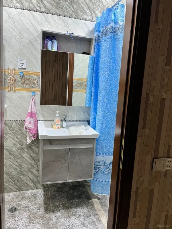 Satılır 2 otaqlı mənzil 72 m²