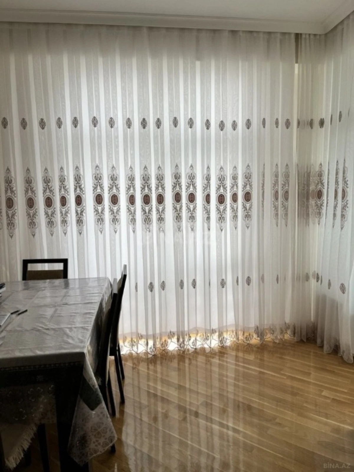 Satılır 2 otaqlı mənzil 72 m²