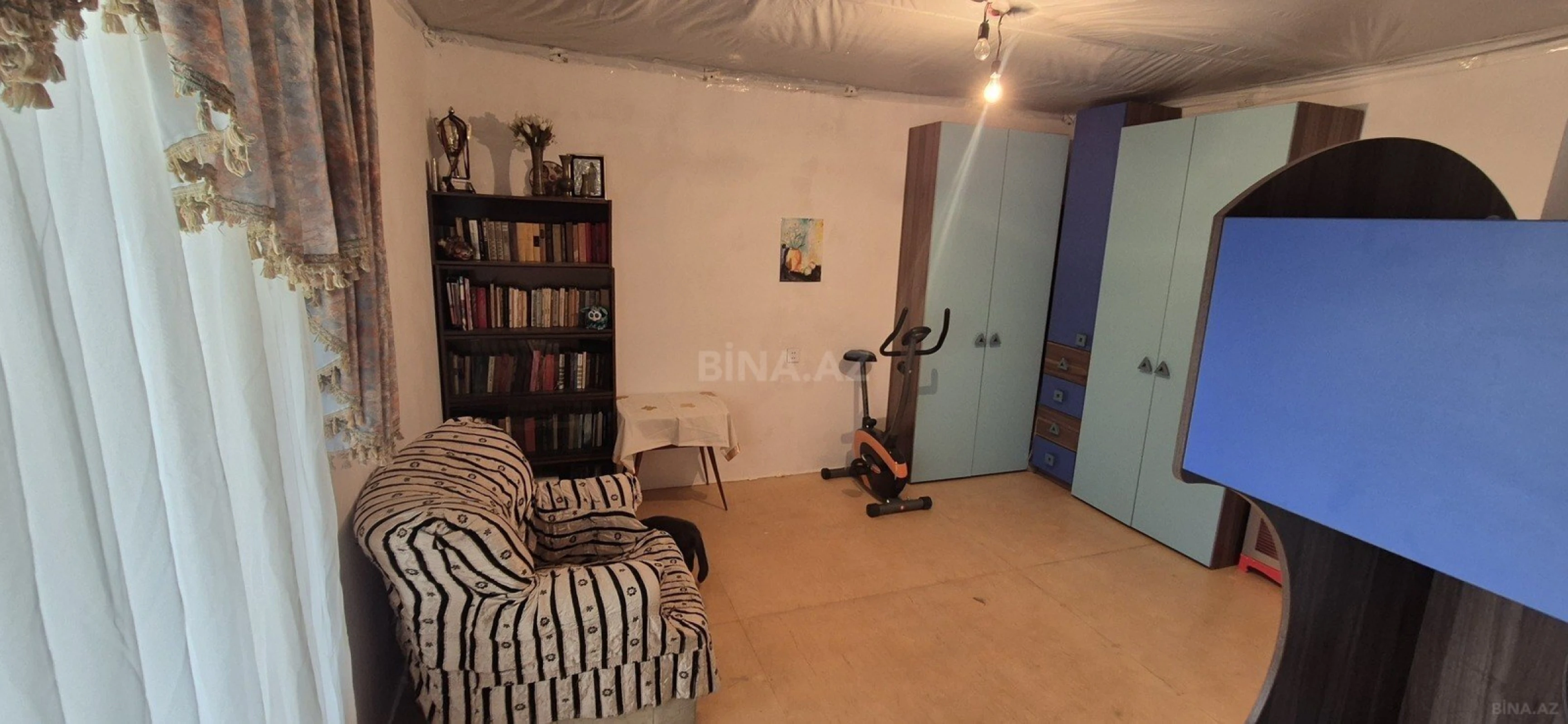 Satılır 6 otaqlı həyət evi 220 m²