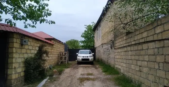 Satılır 6 otaqlı həyət evi 220 m²