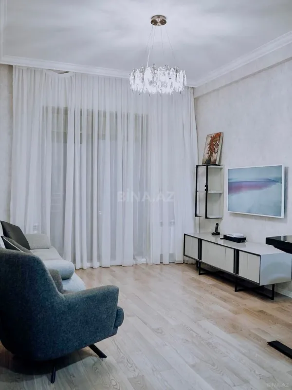 Kirayə verilir 2 otaqlı mənzil 65 m²