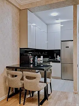 Kirayə verilir 2 otaqlı mənzil 65 m²