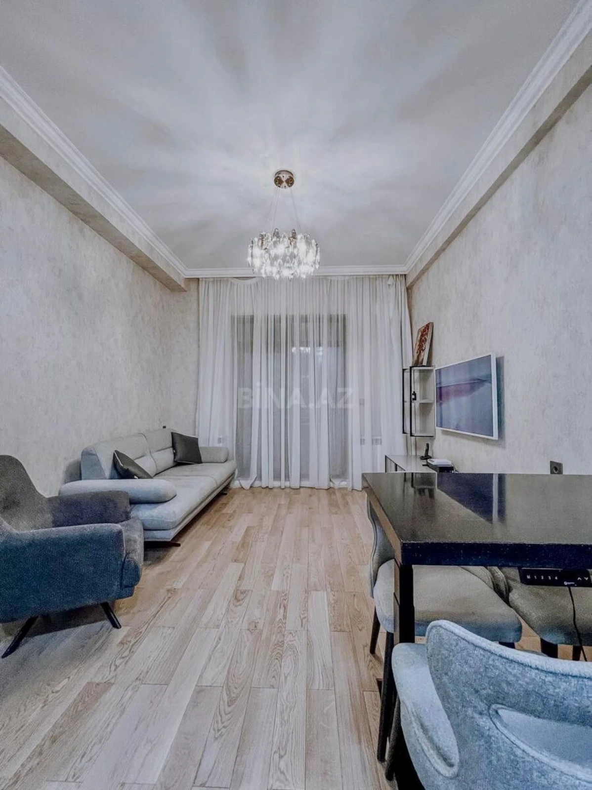 Kirayə verilir 2 otaqlı mənzil 65 m²