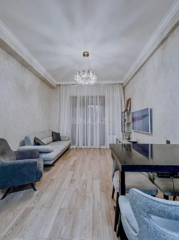 Kirayə verilir 2 otaqlı mənzil 65 m²