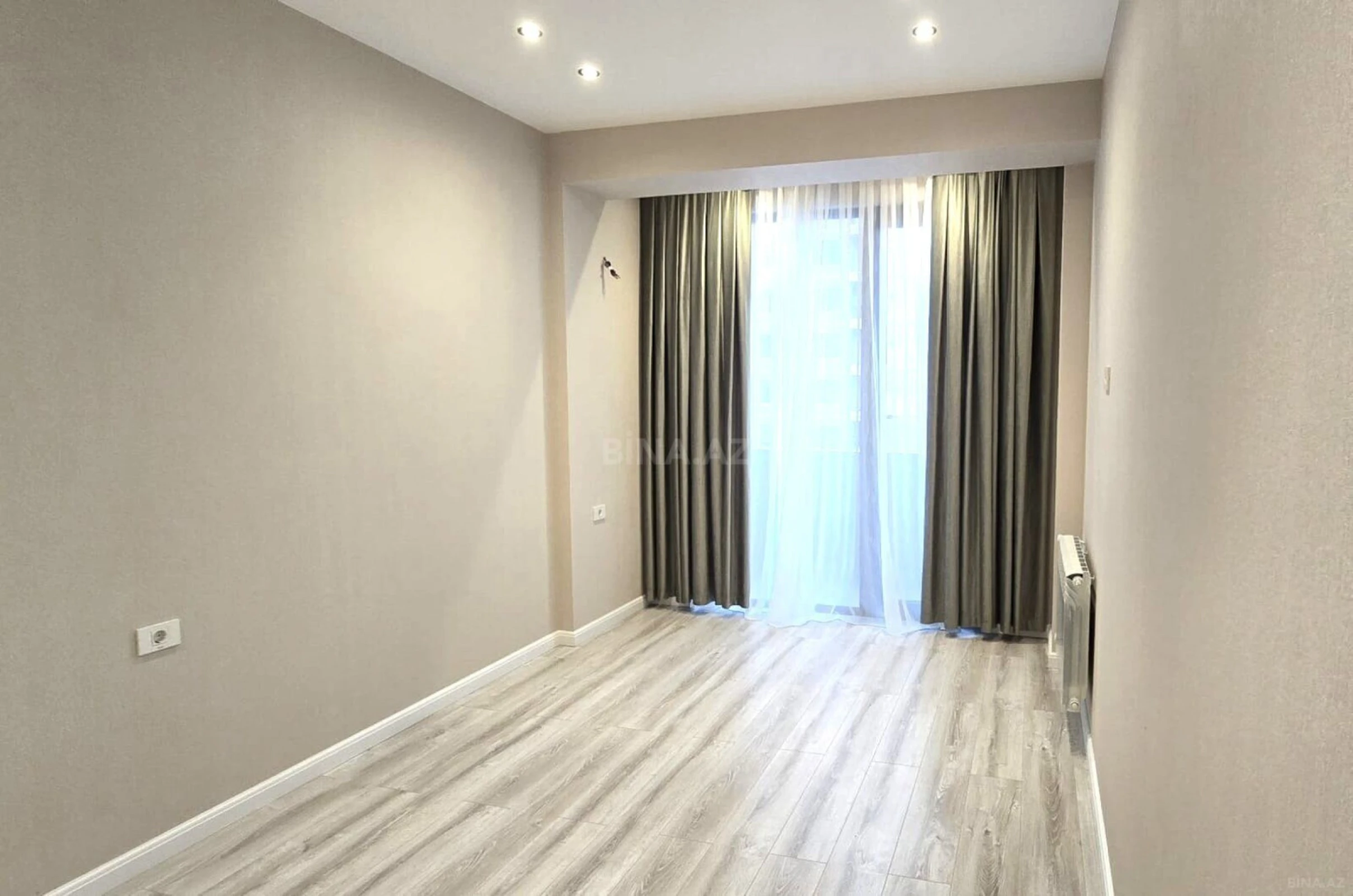 Satılır 2 otaqlı mənzil 49 m²