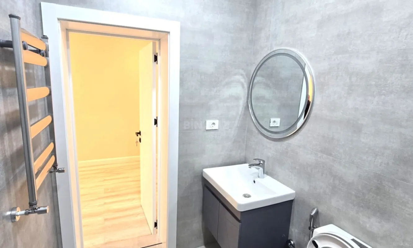 Satılır 2 otaqlı mənzil 49 m²