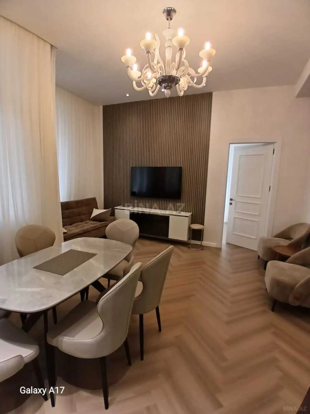Satılır 3 otaqlı mənzil 77 m²