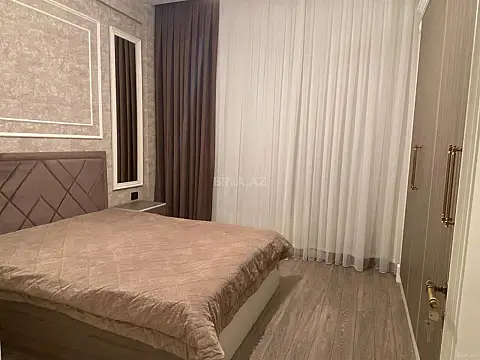 Kirayə verilir 2 otaqlı mənzil 90 m²