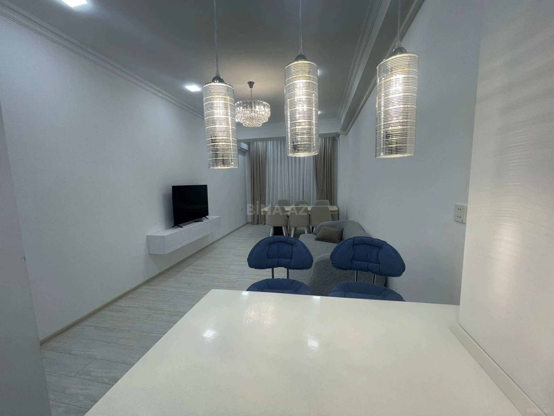 Kirayə verilir 2 otaqlı mənzil 65 m²