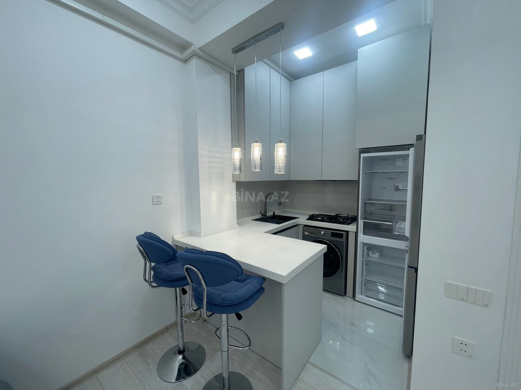 Kirayə verilir 2 otaqlı mənzil 65 m²
