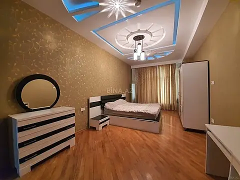 Kirayə verilir 3 otaqlı mənzil 160 m²