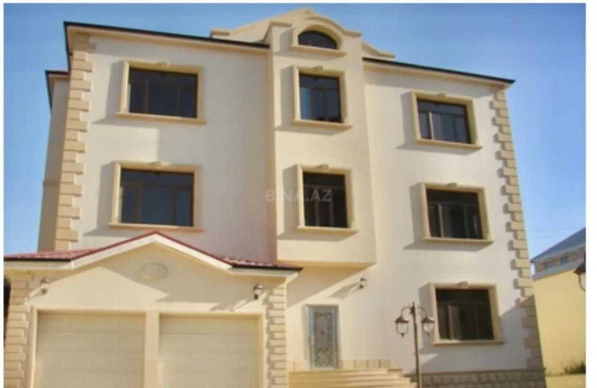 Kirayə verilir 12 otaqlı həyət evi 650 m²