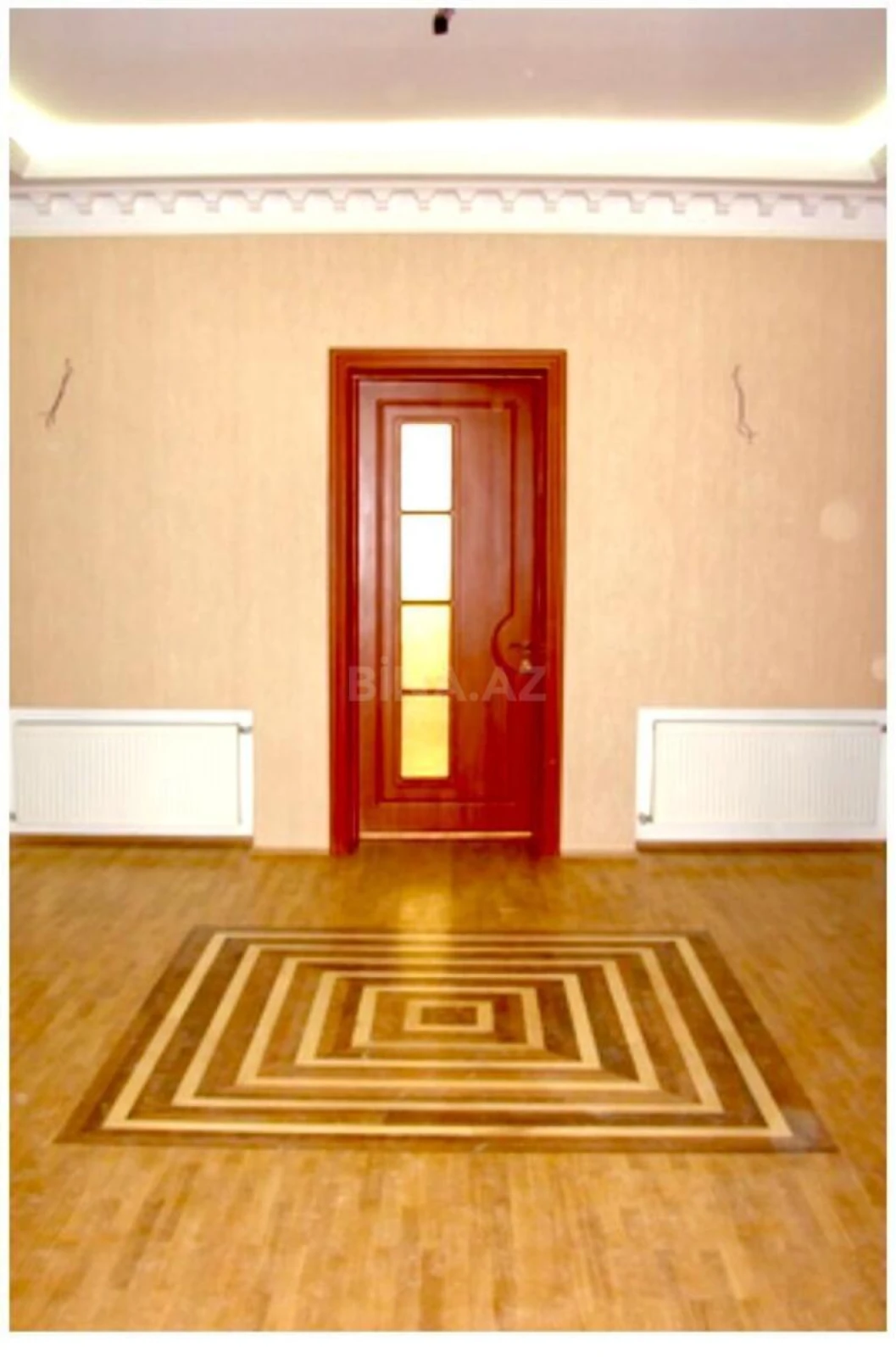 Kirayə verilir 12 otaqlı həyət evi 650 m²