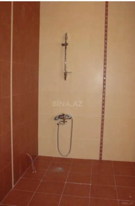 Kirayə verilir 12 otaqlı həyət evi 650 m²
