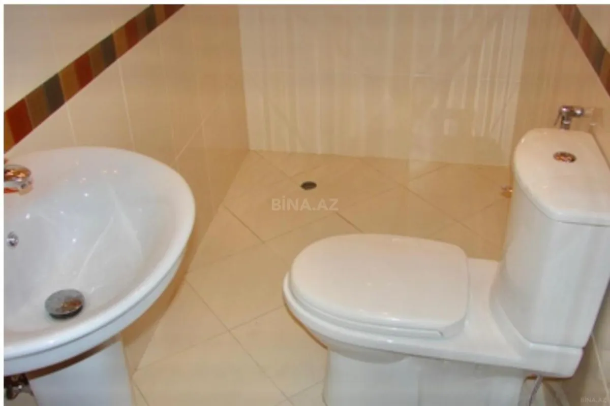 Kirayə verilir 12 otaqlı həyət evi 650 m²