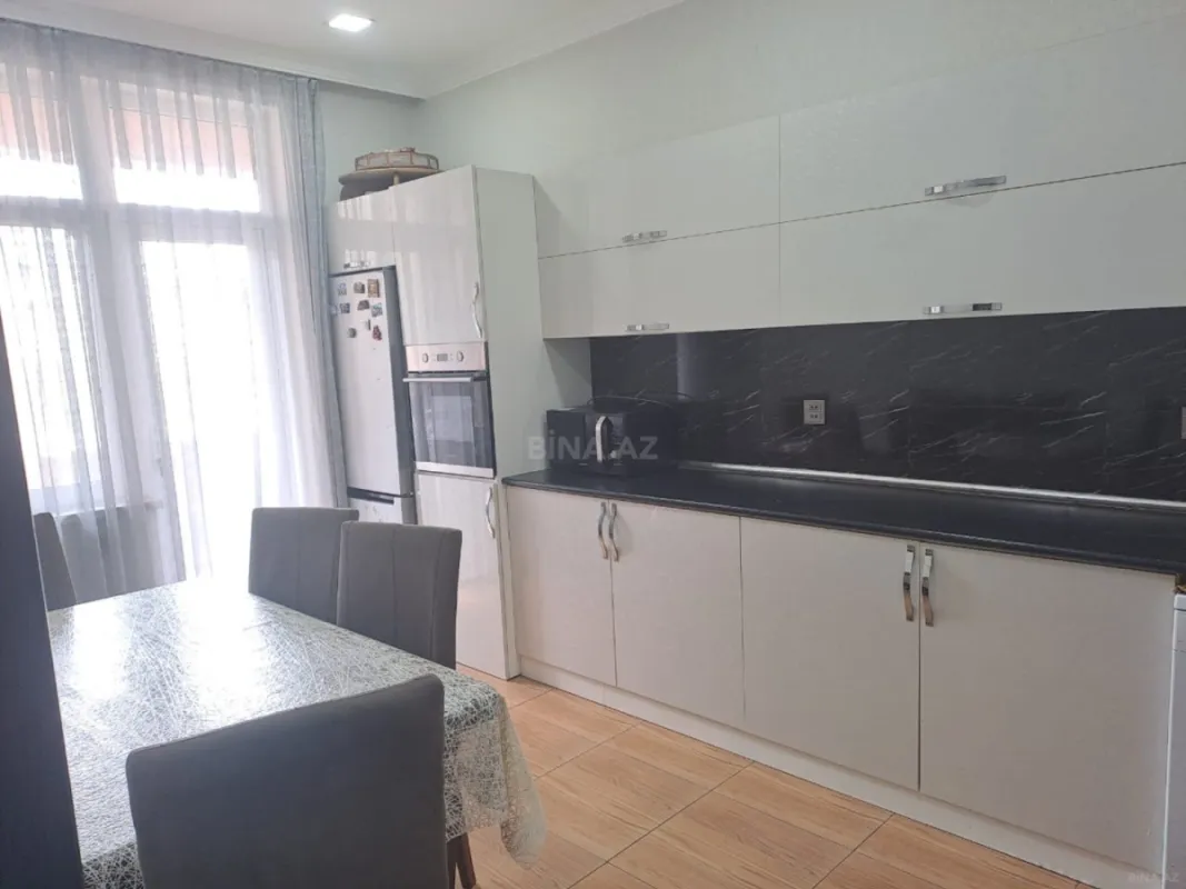 Kirayə verilir 3 otaqlı mənzil 100 m²