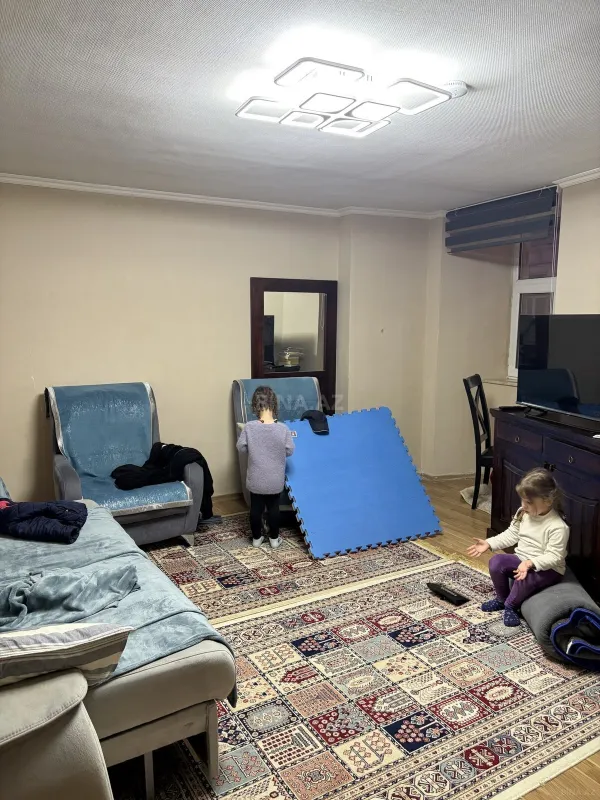 Kirayə verilir 3 otaqlı mənzil 101 m²