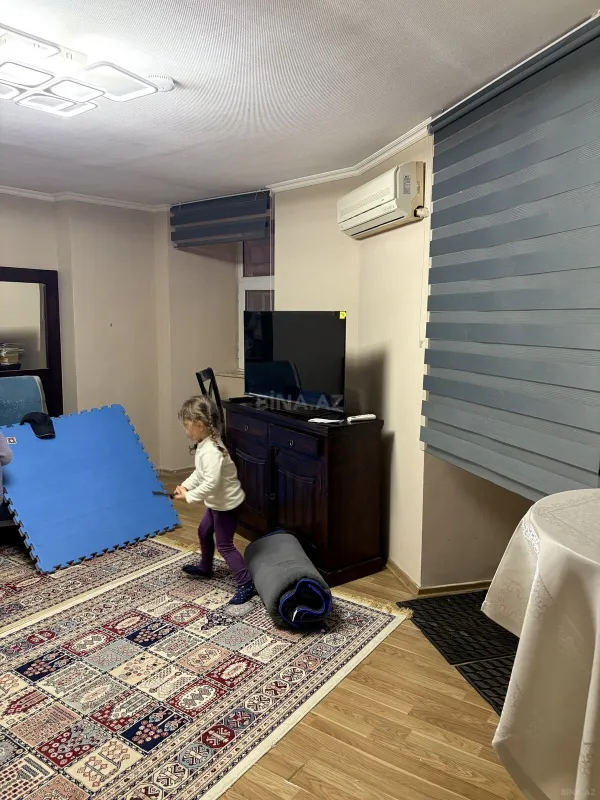 Kirayə verilir 3 otaqlı mənzil 101 m²