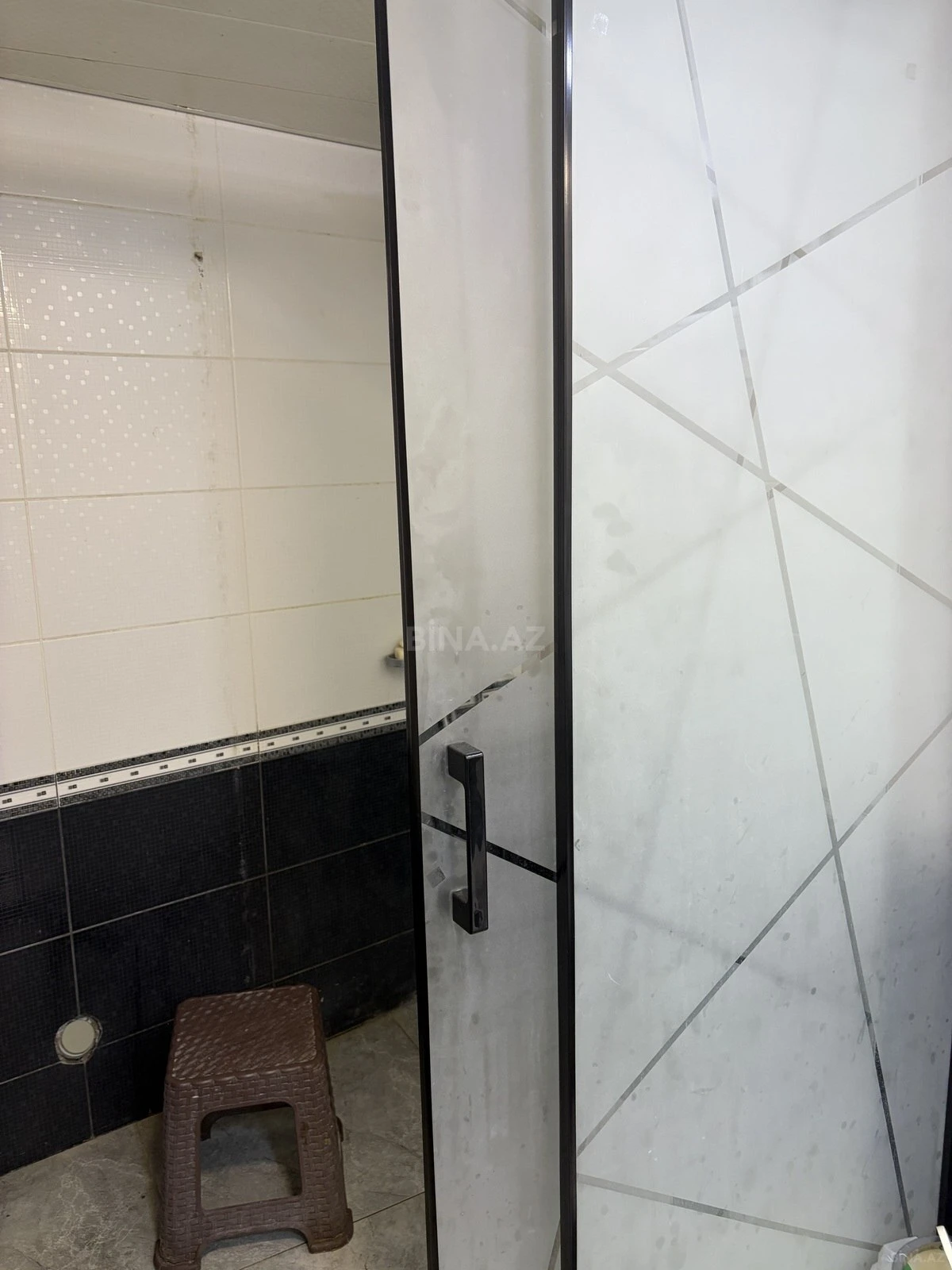 Kirayə verilir 3 otaqlı mənzil 101 m²