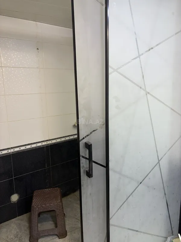Kirayə verilir 3 otaqlı mənzil 101 m²