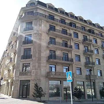 Kirayə verilir 2 otaqlı mənzil 96 m² — Bakı 2 otaq 96.00 m²