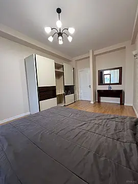 Kirayə verilir 2 otaqlı mənzil 96 m²