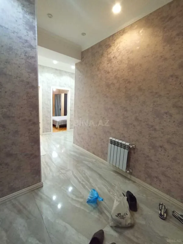 Kirayə verilir 2 otaqlı mənzil 92 m²