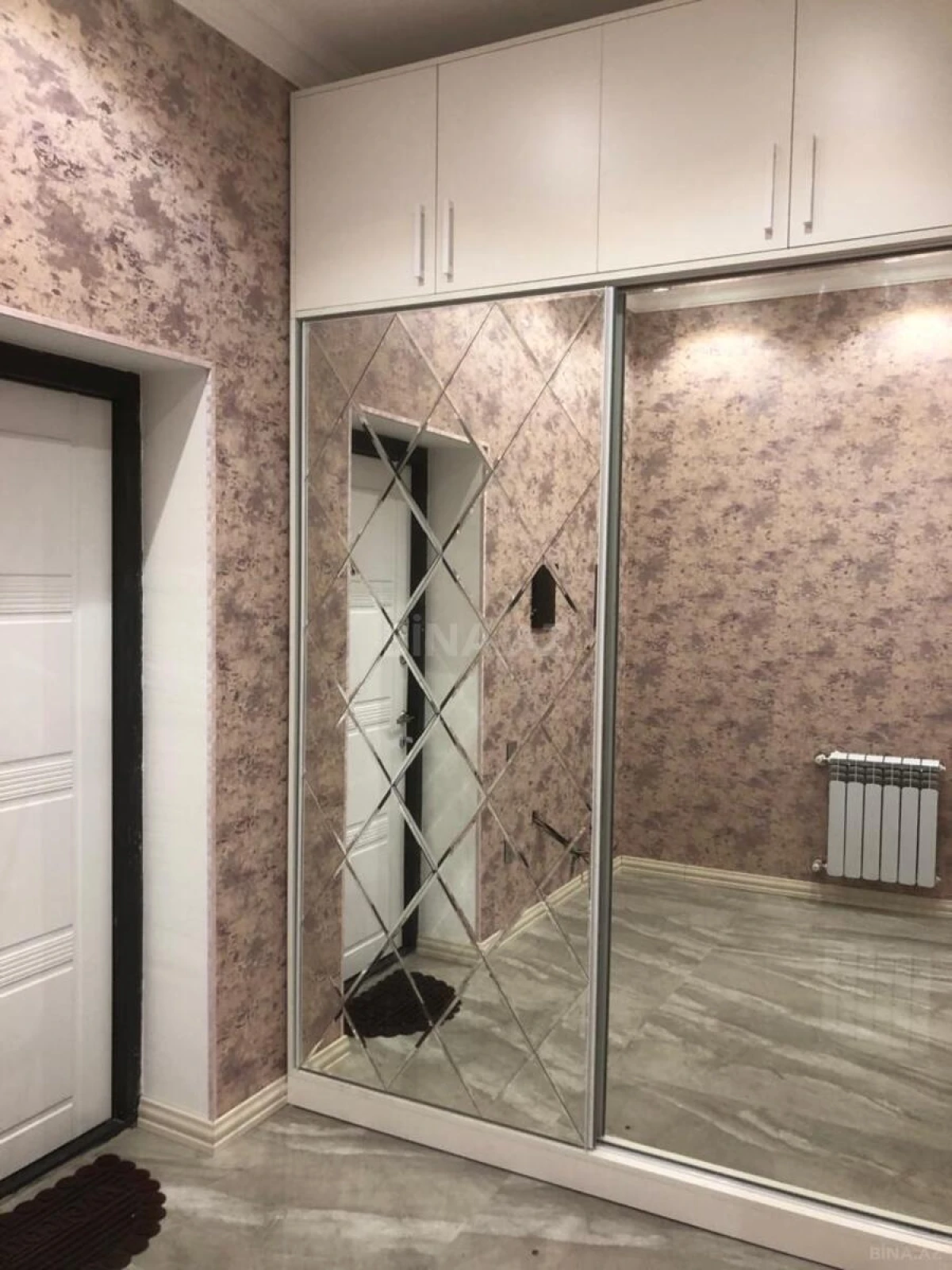 Kirayə verilir 2 otaqlı mənzil 92 m²