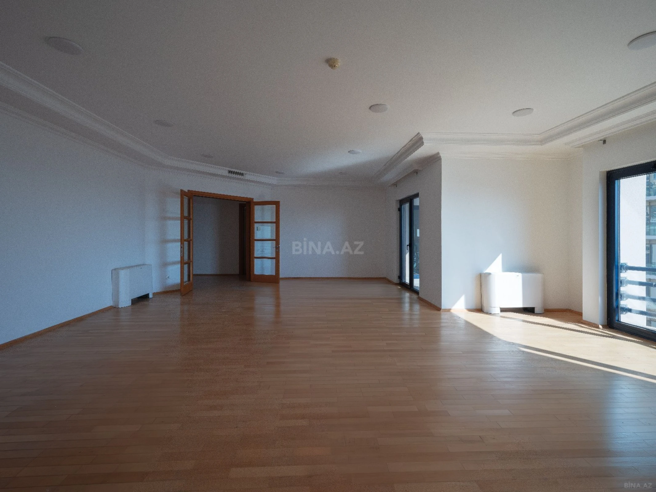 Kirayə verilir 5 otaqlı ofis 170 m²