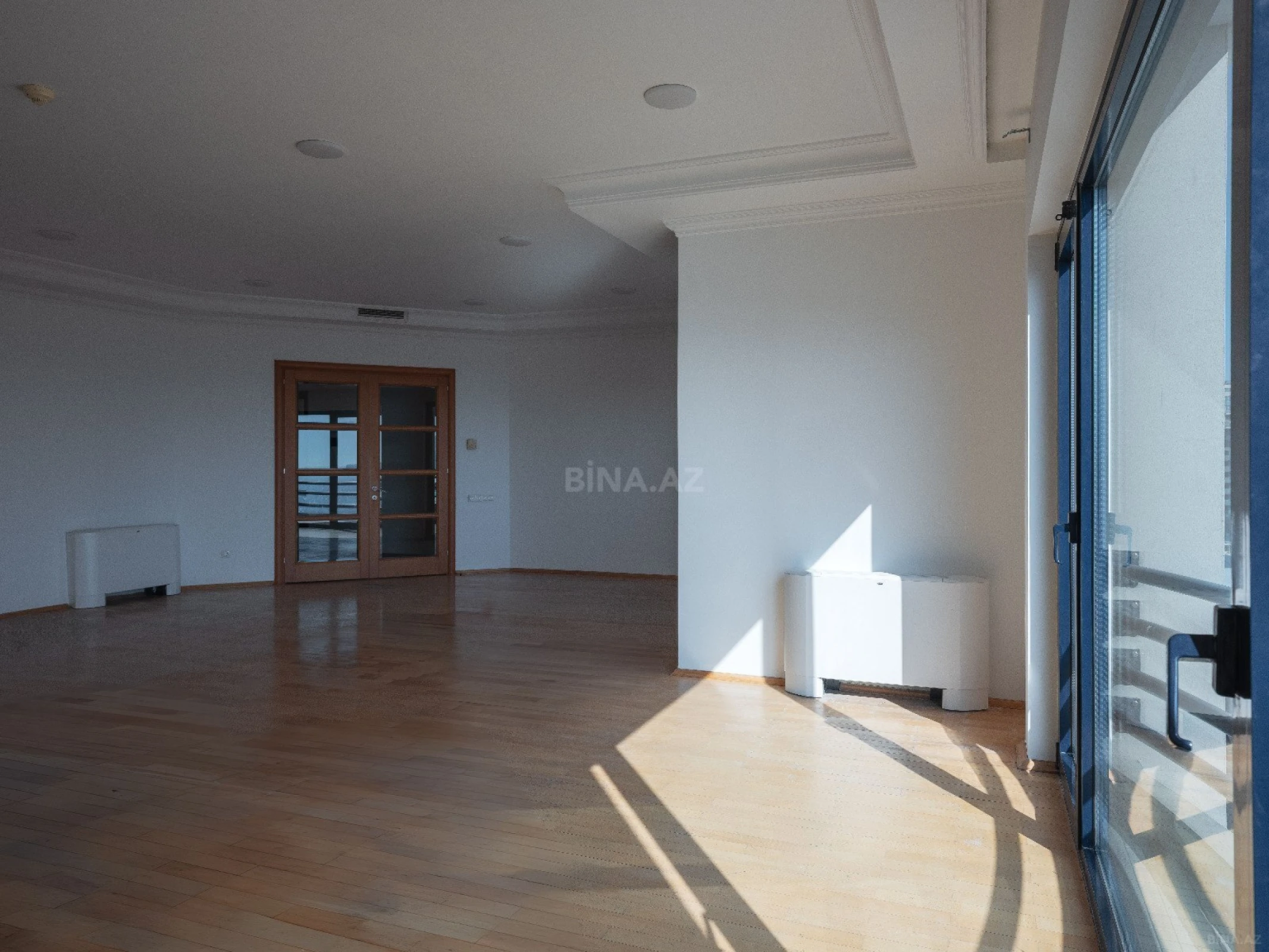 Kirayə verilir 5 otaqlı ofis 170 m²
