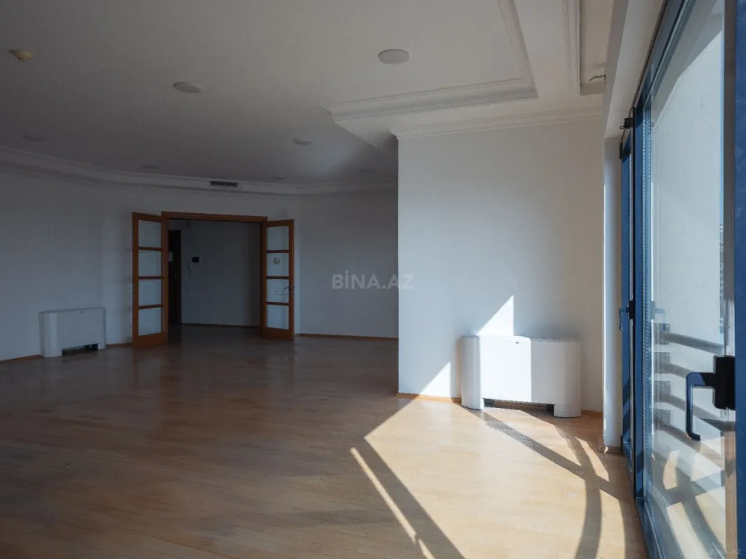 Kirayə verilir 5 otaqlı ofis 170 m²