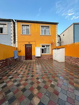 Satılır 4 otaqlı həyət evi 150 m²