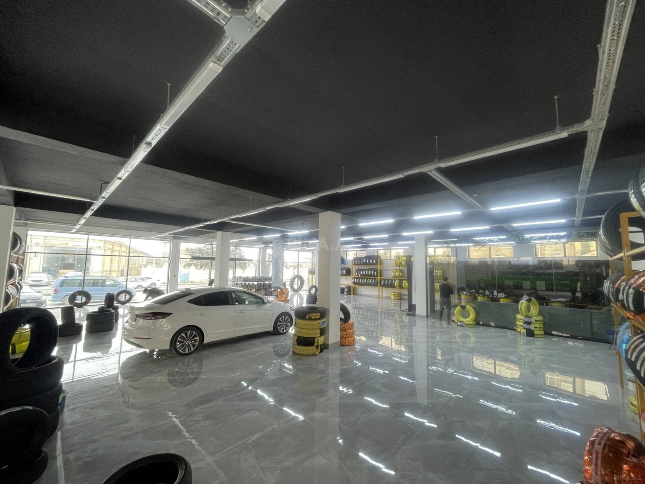 Kirayə verilir obyekt 600 m²