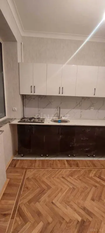 Kirayə verilir 5 otaqlı ofis 180 m²