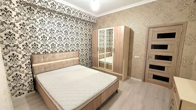 Kirayə verilir 2 otaqlı mənzil 65 m²