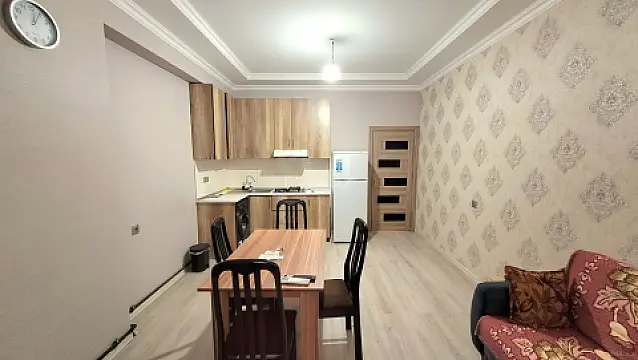 Kirayə verilir 2 otaqlı mənzil 65 m²