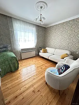 Satılır 5 otaqlı həyət evi 160 m²