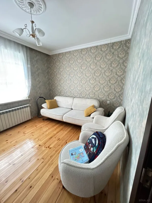 Satılır 5 otaqlı həyət evi 160 m²