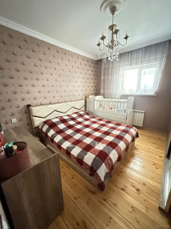 Satılır 5 otaqlı həyət evi 160 m²