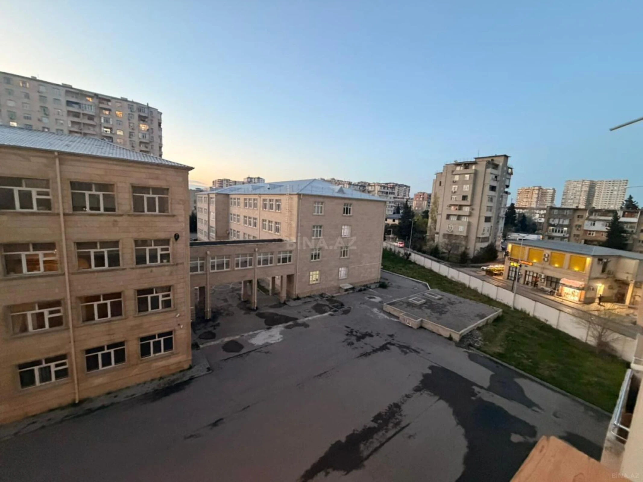 Satılır 3 otaqlı mənzil 80 m²