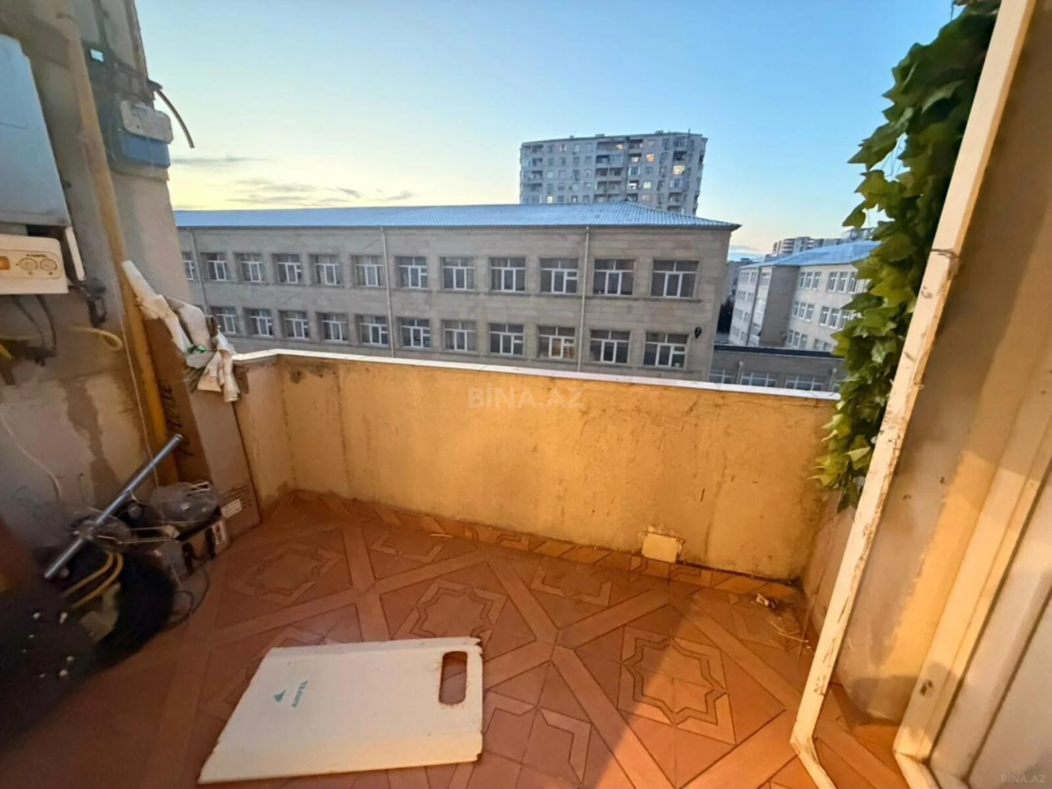 Satılır 3 otaqlı mənzil 80 m²