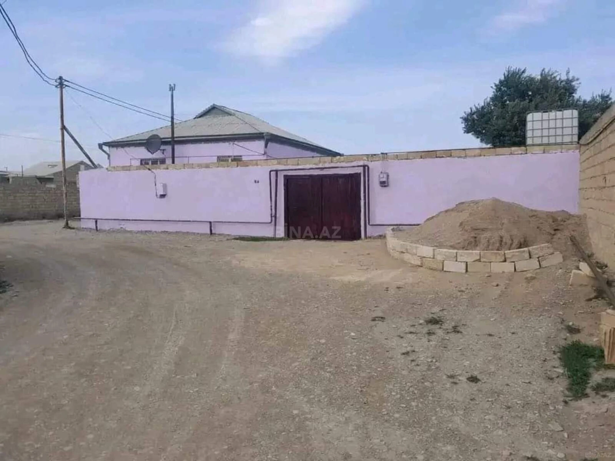 Satılır 3 otaqlı həyət evi 600 m²