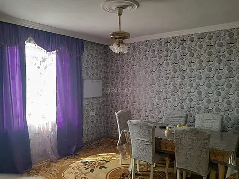 Satılır 3 otaqlı həyət evi 600 m²