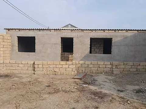 Satılır 3 otaqlı həyət evi 600 m²