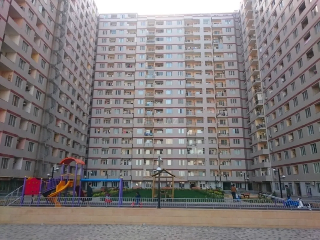 Satılır 2 otaqlı mənzil 70 m²