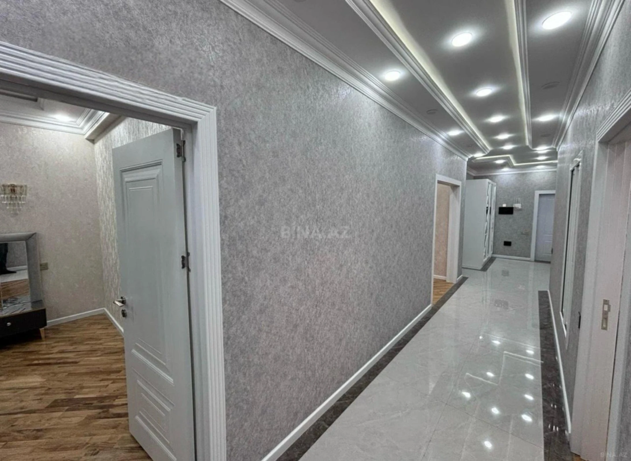 Kirayə verilir 4 otaqlı mənzil 150 m²
