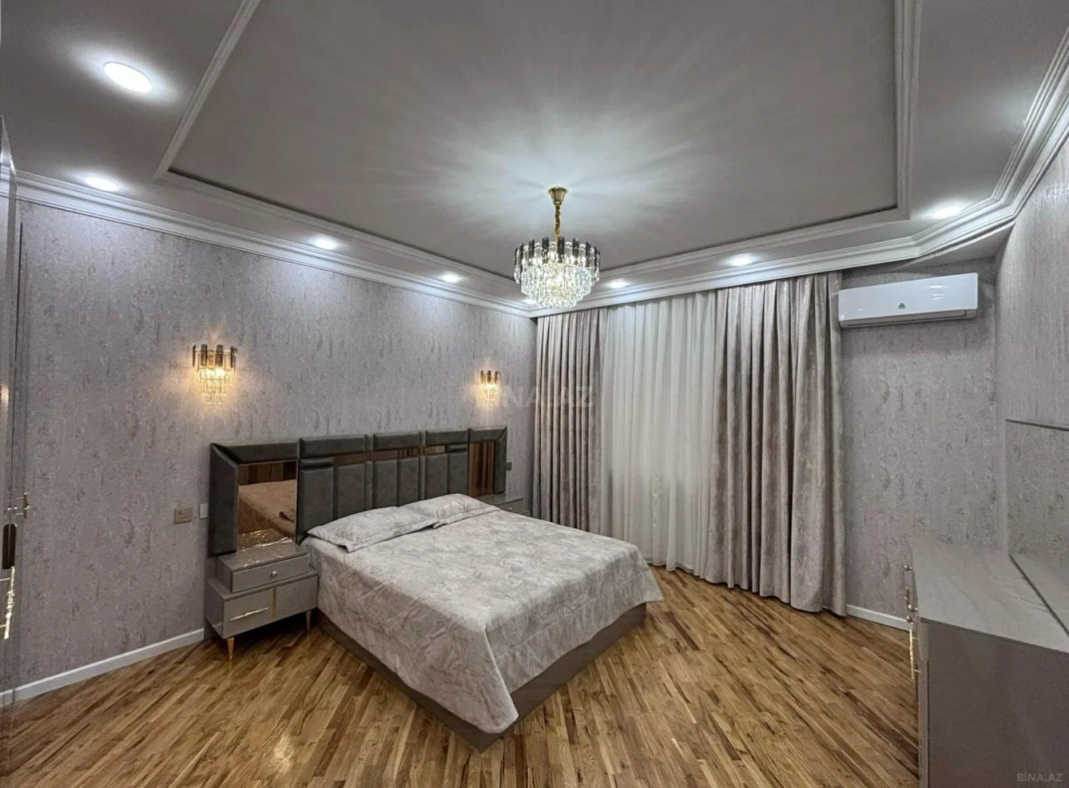 Kirayə verilir 4 otaqlı mənzil 150 m²