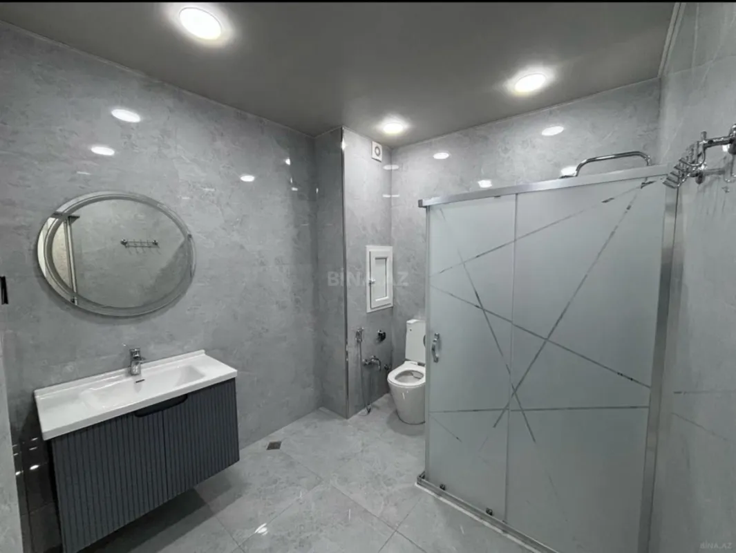 Kirayə verilir 4 otaqlı mənzil 150 m²