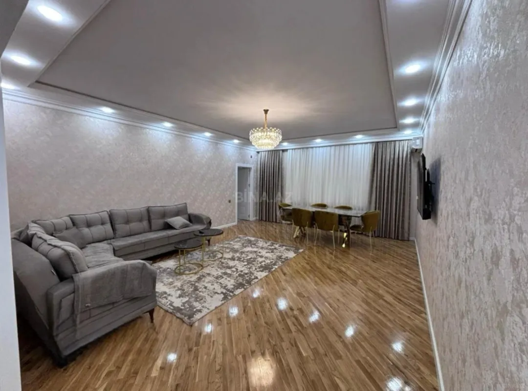Kirayə verilir 4 otaqlı mənzil 150 m²