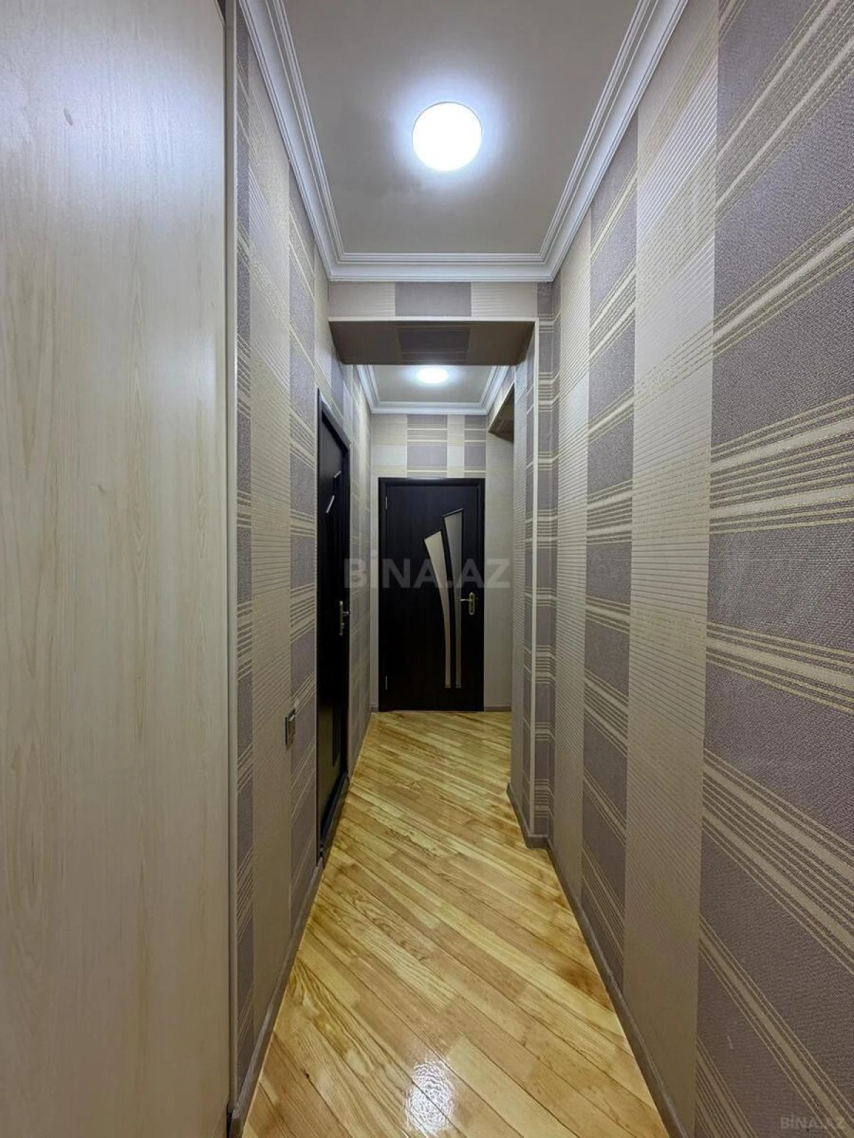 Satılır 2 otaqlı mənzil 54 m²